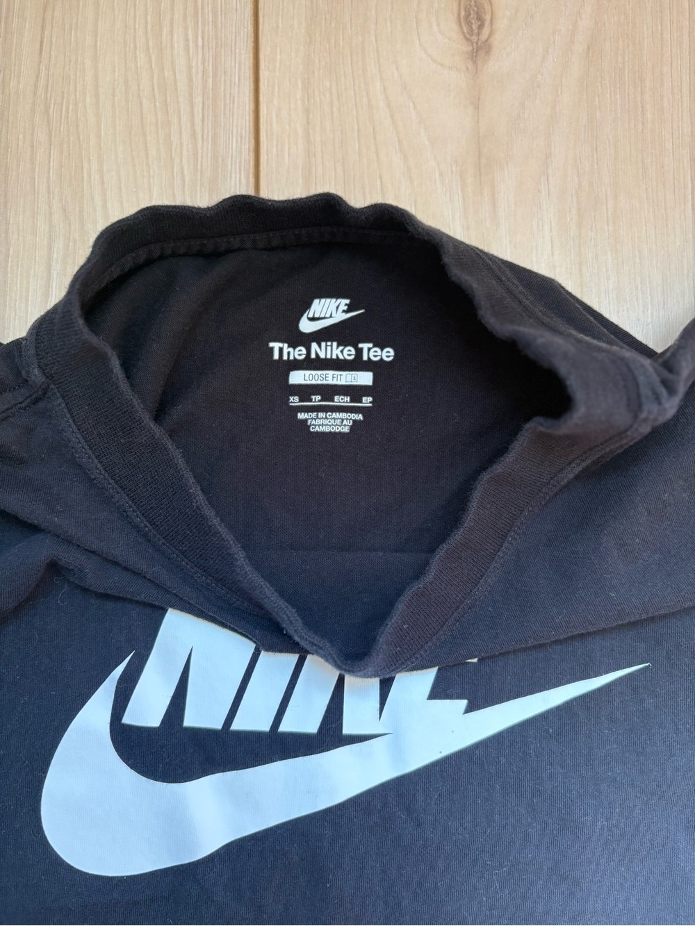 Nike Crop Tee Bundle Womens Small XS Pink Black Swoosh Logo Graphic Casual - Picture 7 of 8